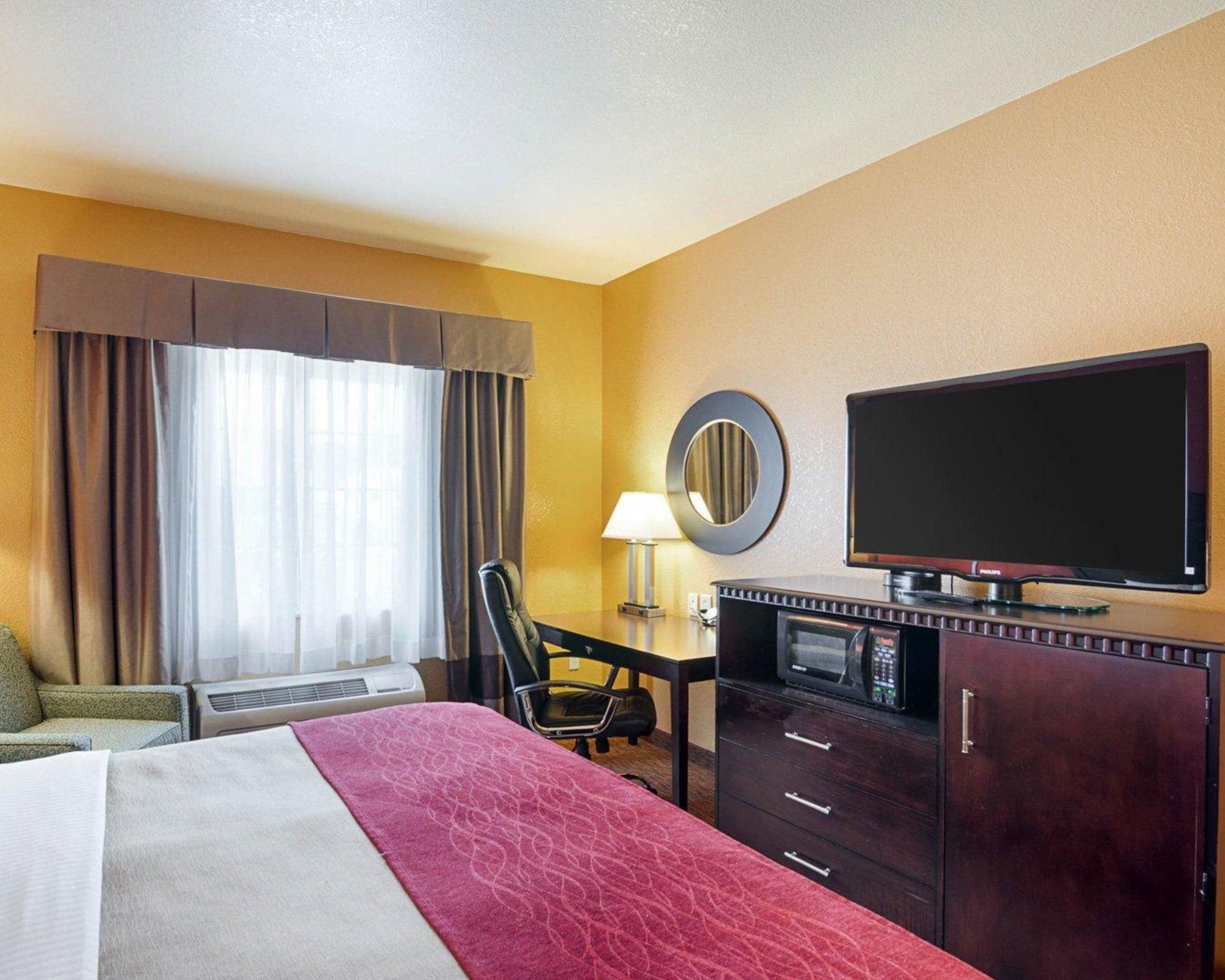 Comfort Inn & Suites Orange - Montpelier Bagian luar foto