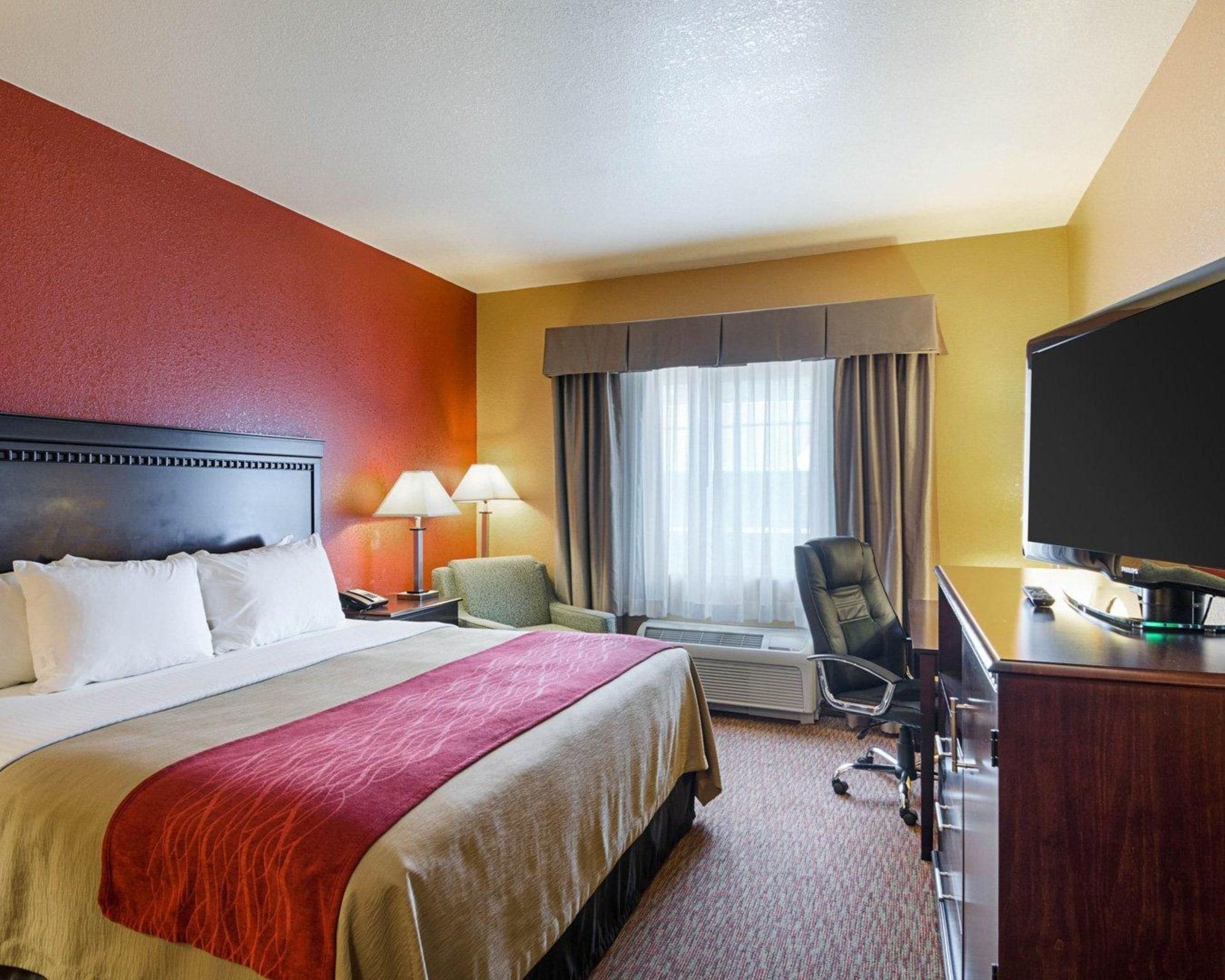 Comfort Inn & Suites Orange - Montpelier Bagian luar foto