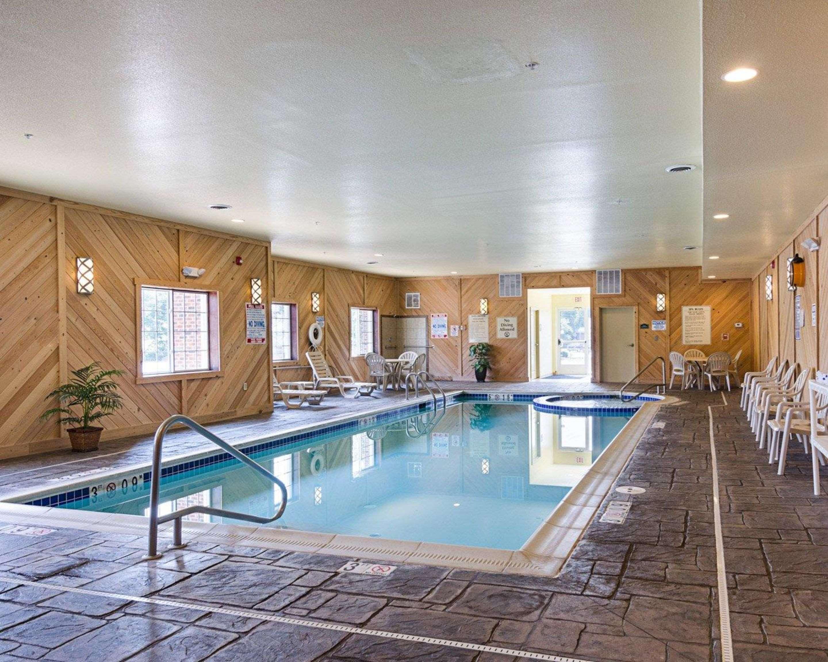 Comfort Inn & Suites Orange - Montpelier Bagian luar foto