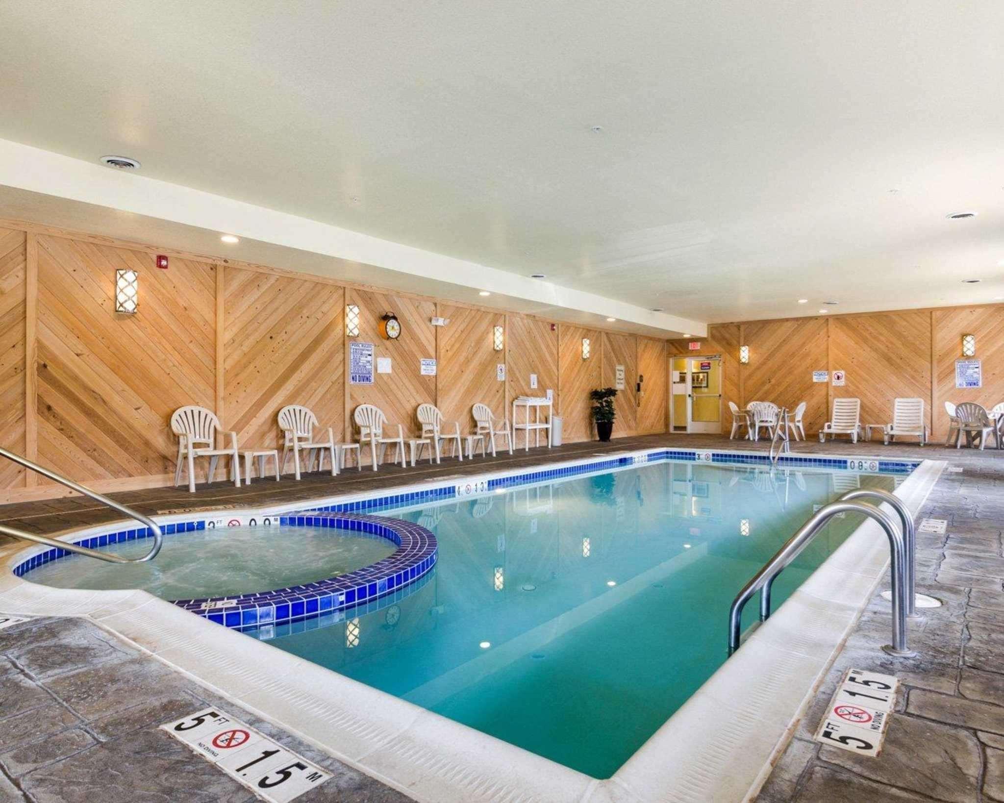 Comfort Inn & Suites Orange - Montpelier Bagian luar foto