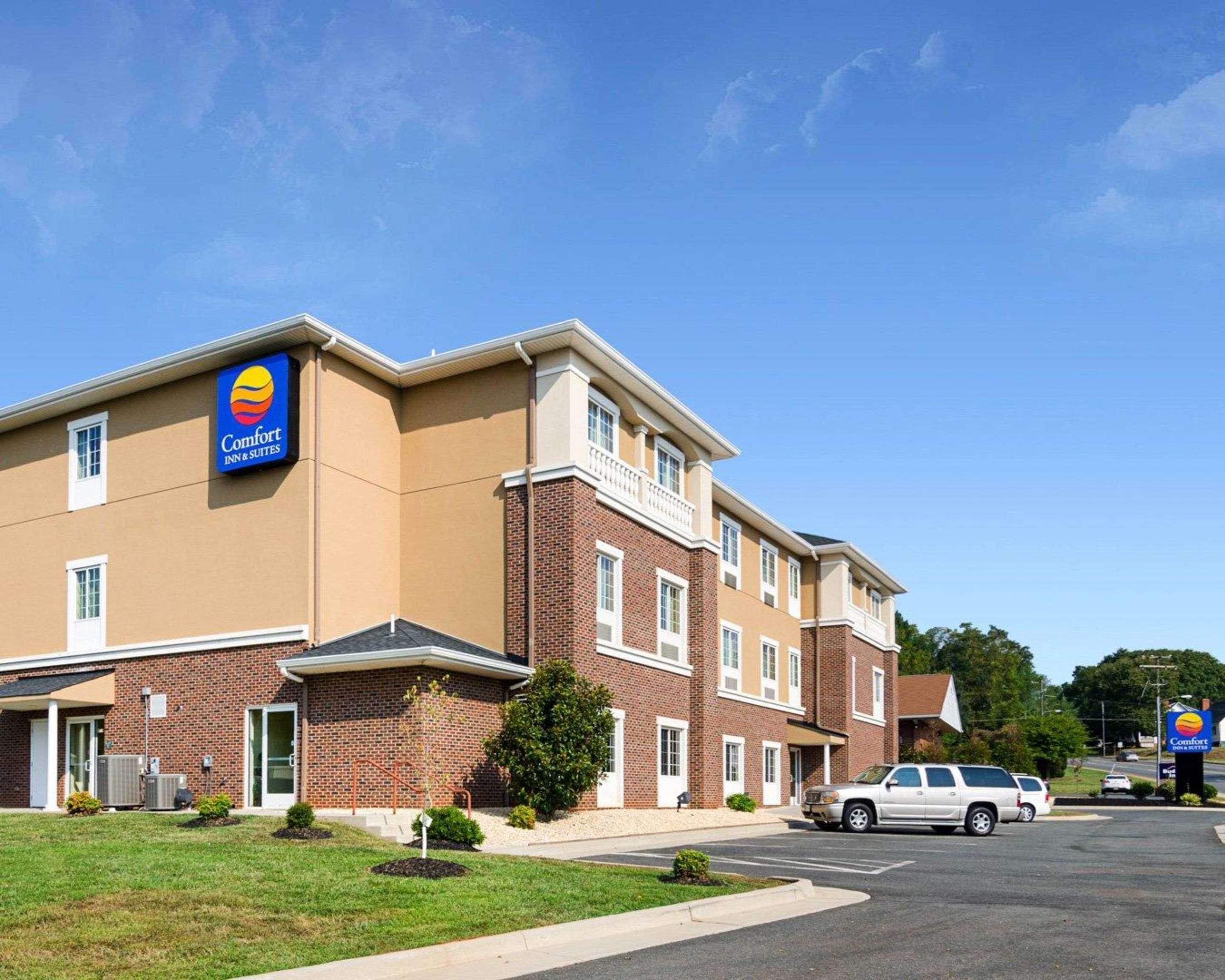 Comfort Inn & Suites Orange - Montpelier Bagian luar foto