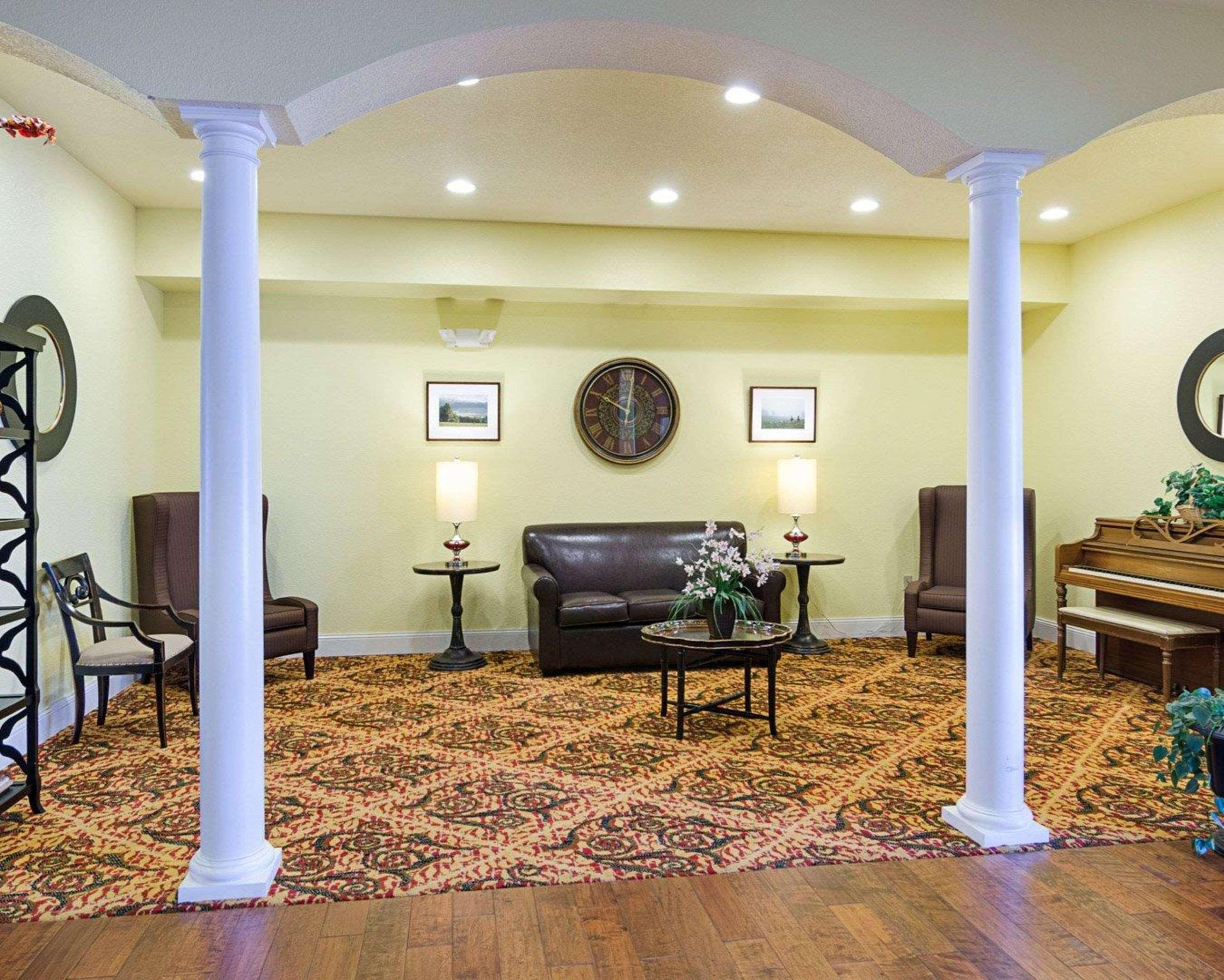 Comfort Inn & Suites Orange - Montpelier Bagian luar foto