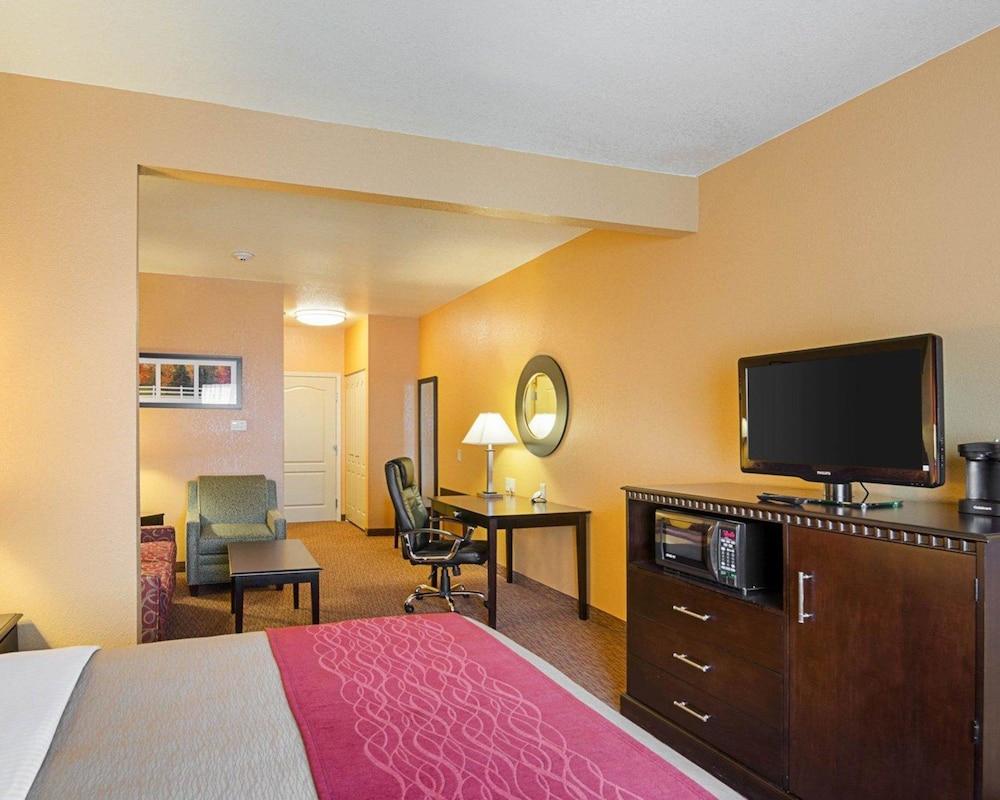 Comfort Inn & Suites Orange - Montpelier Bagian luar foto