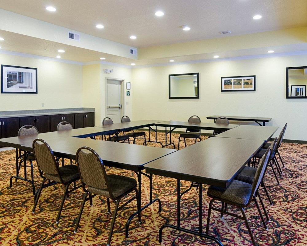 Comfort Inn & Suites Orange - Montpelier Bagian luar foto